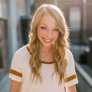 Meet your Posher, Addy